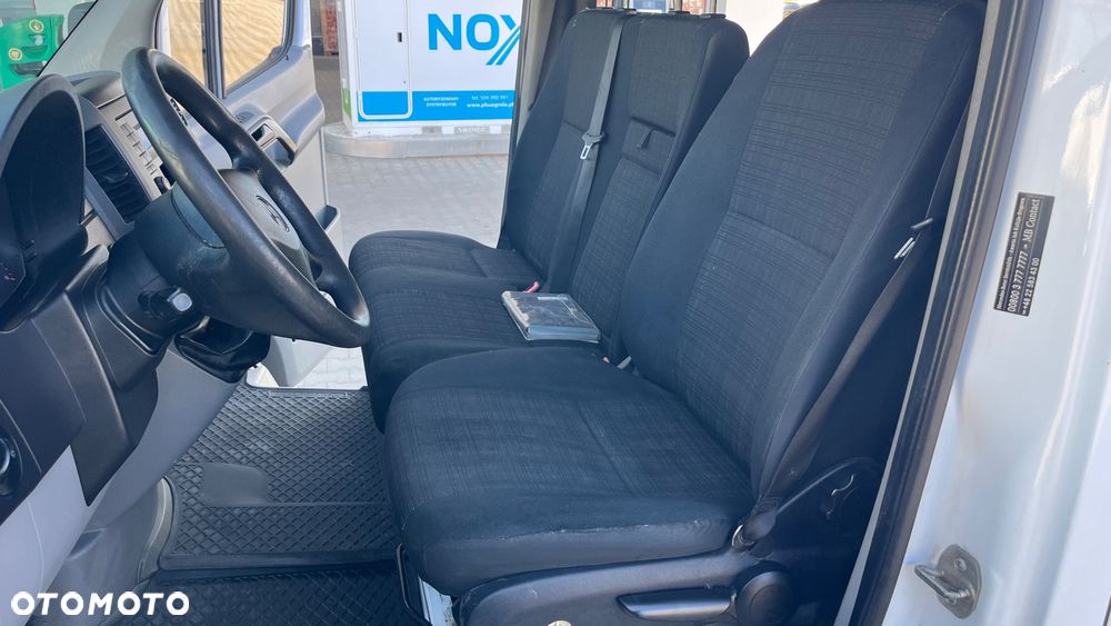 Mercedes-Benz Sprinter - 12