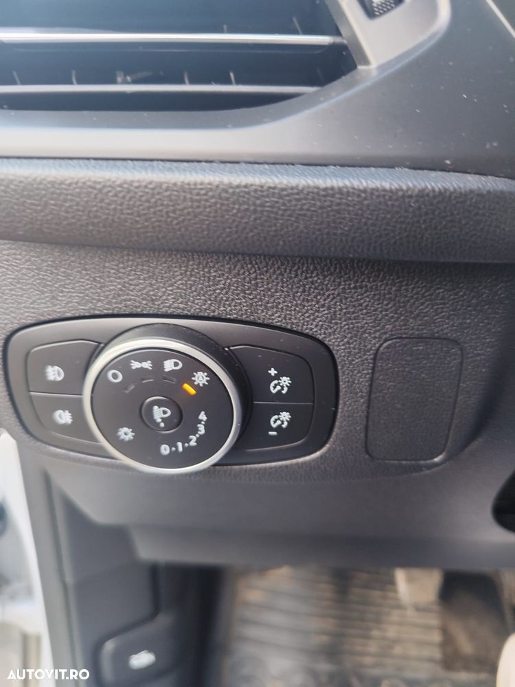 Ford Focus 1.0 EcoBoost Hybrid TITANIUM - 22