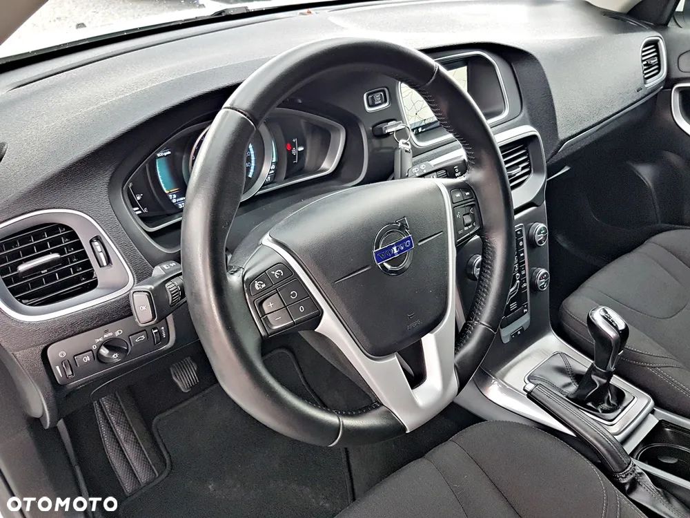 Volvo V40 T2 Drive-E Momentum - 13