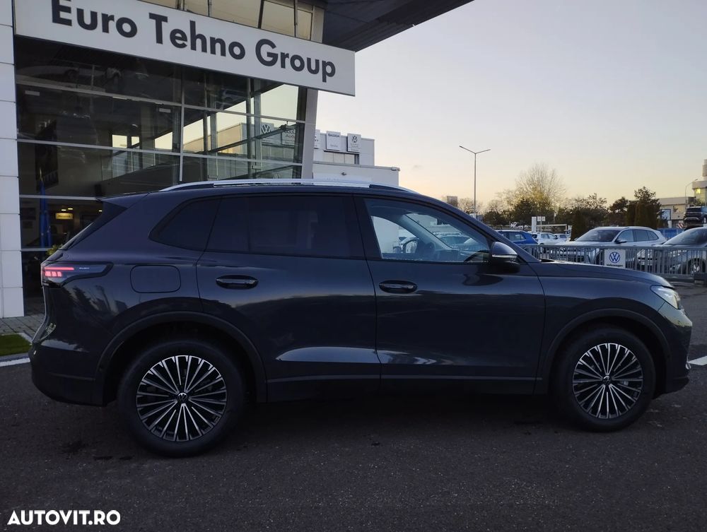 Volkswagen Tiguan - 9