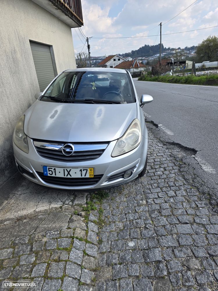 Opel Corsa 1.2 Cosmo - 1