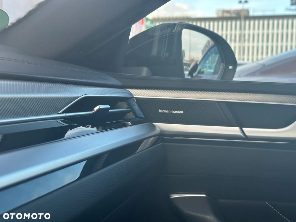 Volkswagen Arteon 2.0 TSI 4Motion DSG R-Line - 35