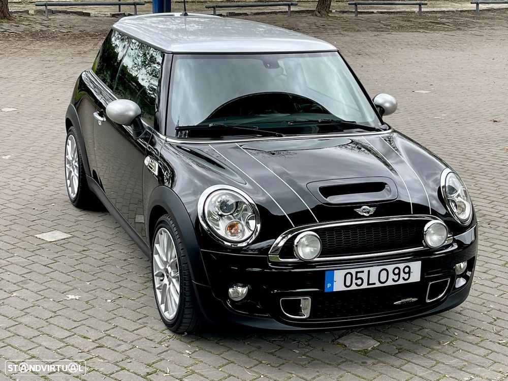MINI 3 Portas John Cooper Works - 13