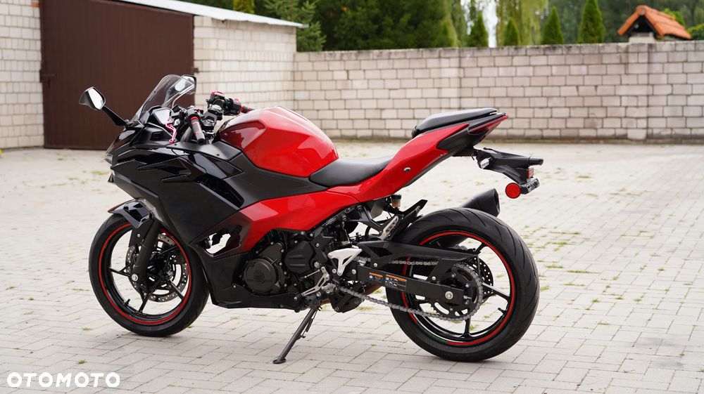 Kawasaki Ninja 500 - 11