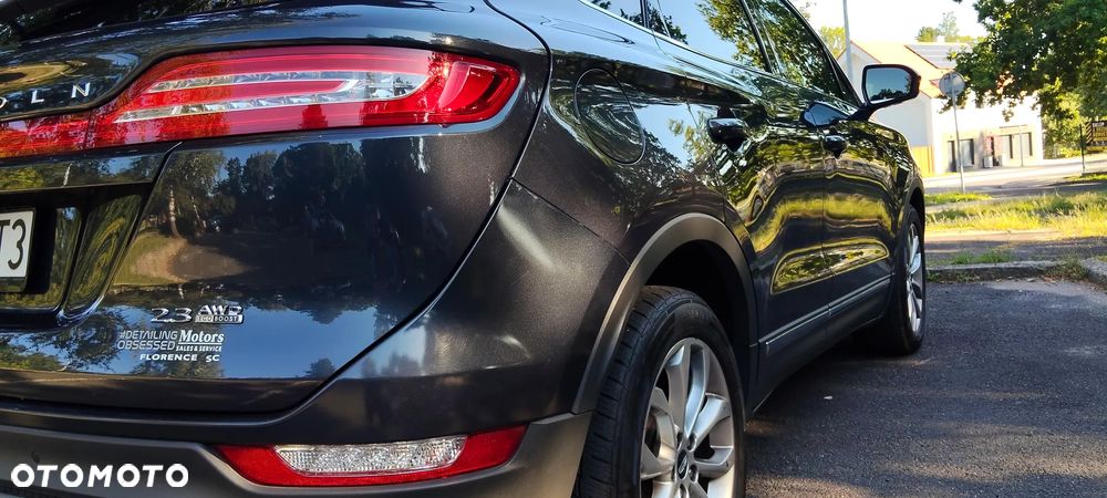 Lincoln MKC - 7