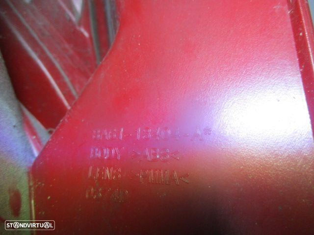 Farol Tras 8A6113404A FORD FIESTA 6 2012 1.4 TDCI 71CV 3P BRANCO DRT ORIGINAL FORD FIESTA 4 FASE 1 2009 1.4TDCI 70CV 5P PRETO DRT ORIGINAL FORD FIESTA 6  2010 1.4TDCI 70CV 5P BRANCO DRT ORIGINAL - 4