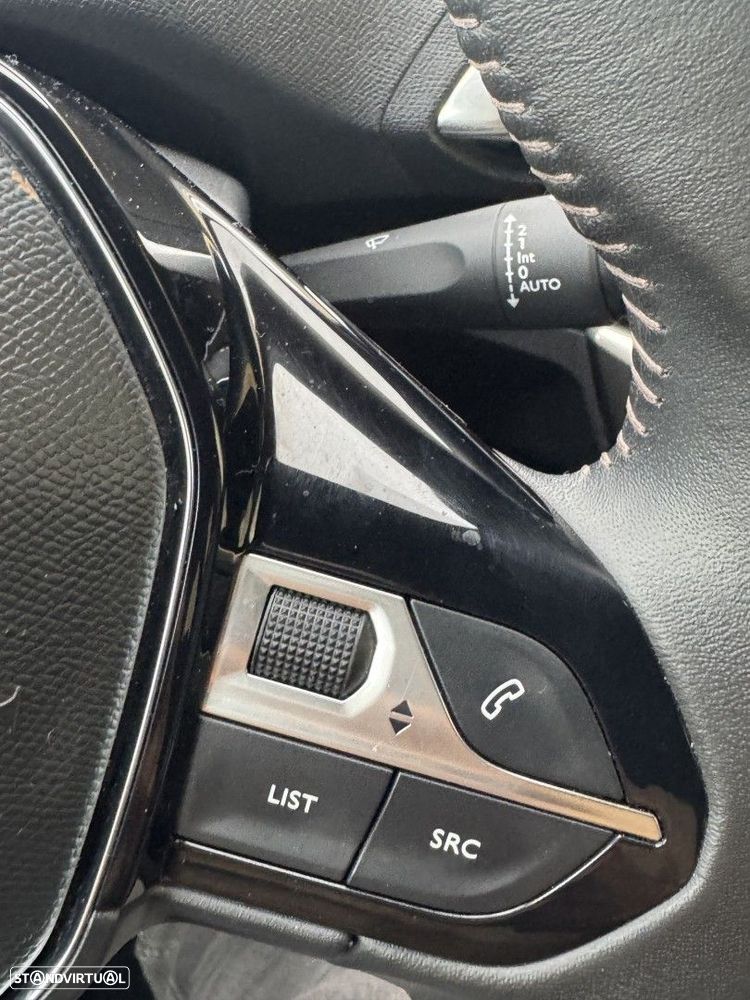 Peugeot 5008 1.2 PureTech Allure Pack - 28