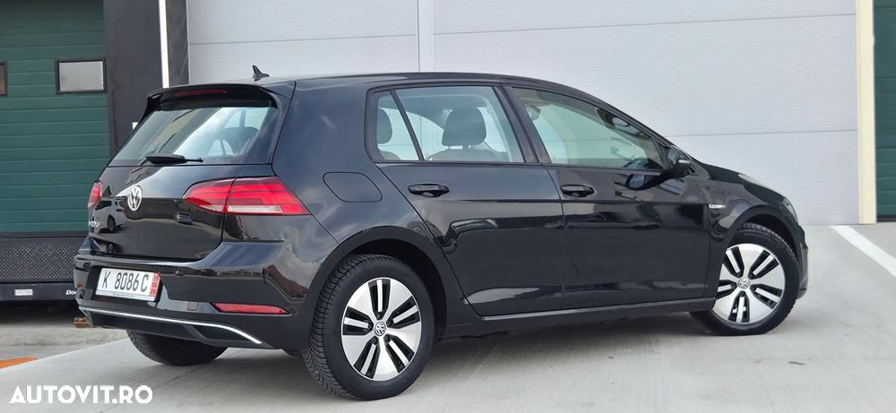 Volkswagen e-Golf - 27