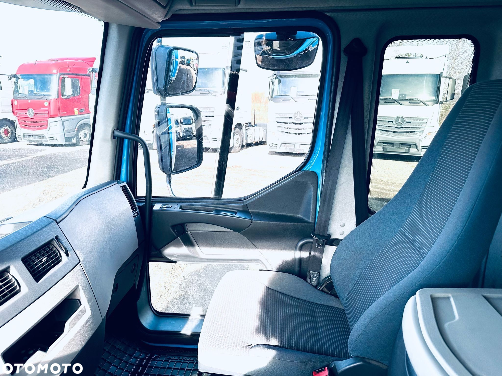 Volvo FL 240 EEV / REGULACJĄ WYSOKOŚCI SKRZYNI / WINDA ZEPRO - 23