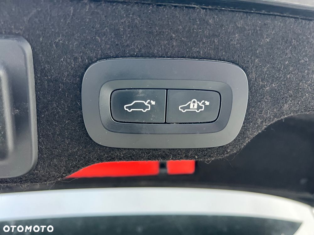 Volvo S90 D5 AWD Inscription - 25