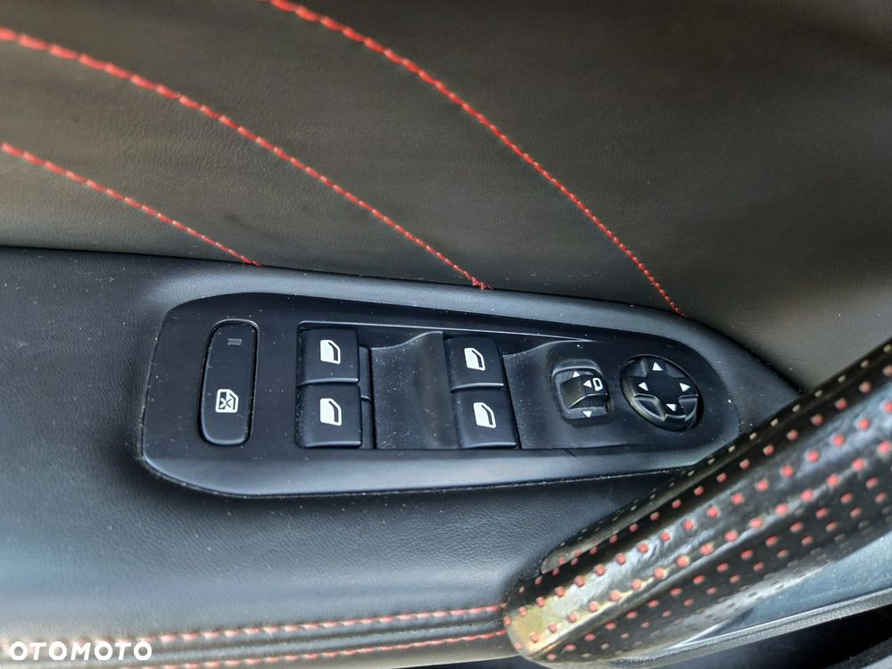 Peugeot 308 BlueHDi 120 EAT6 Stop & Start GT-Line Edition - 16