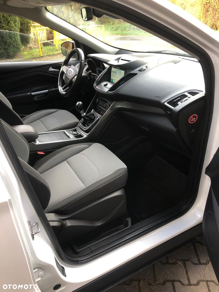 Ford Kuga - 5