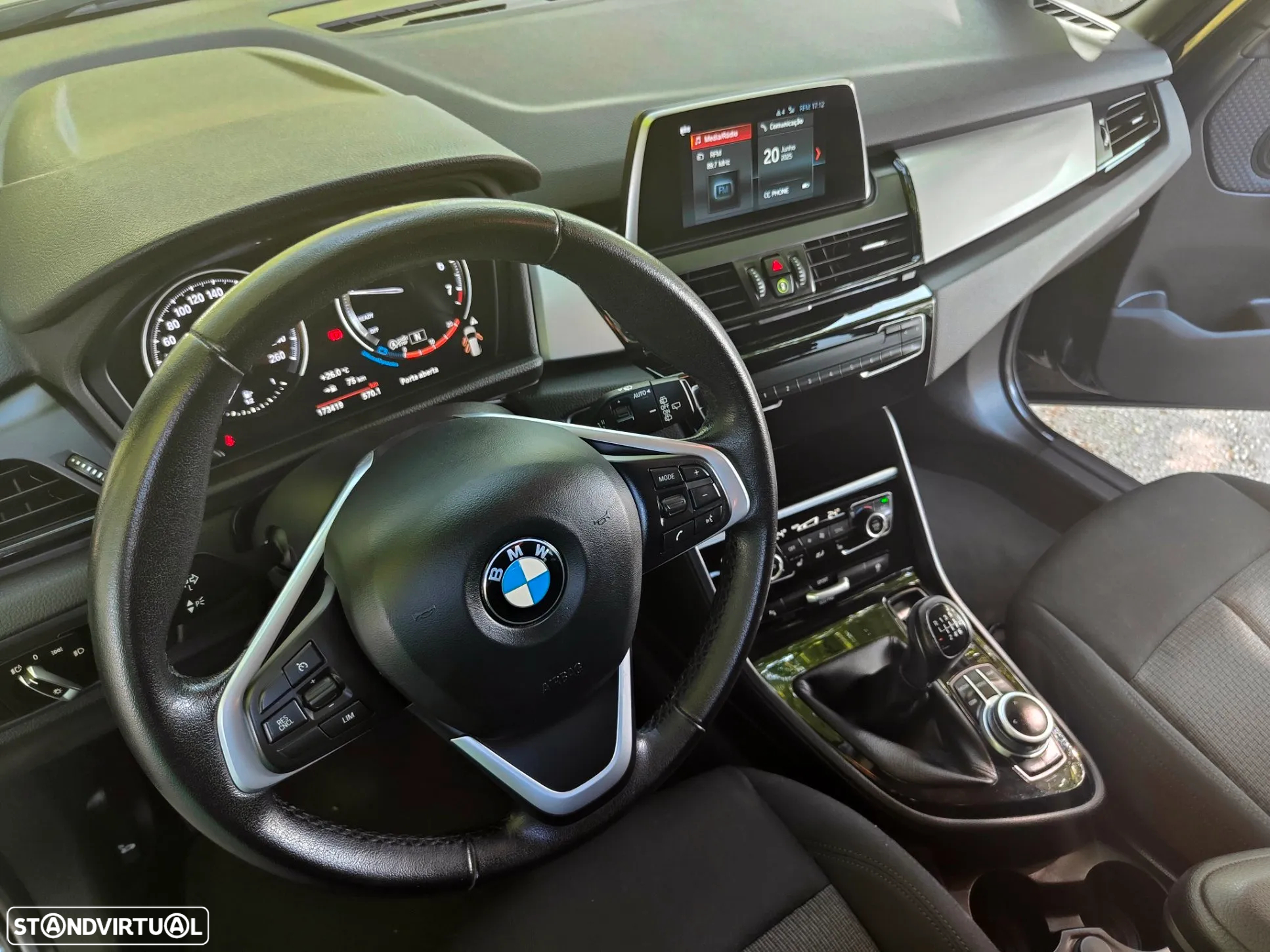 BMW 216 Gran Tourer i 7L Line Luxury - 9