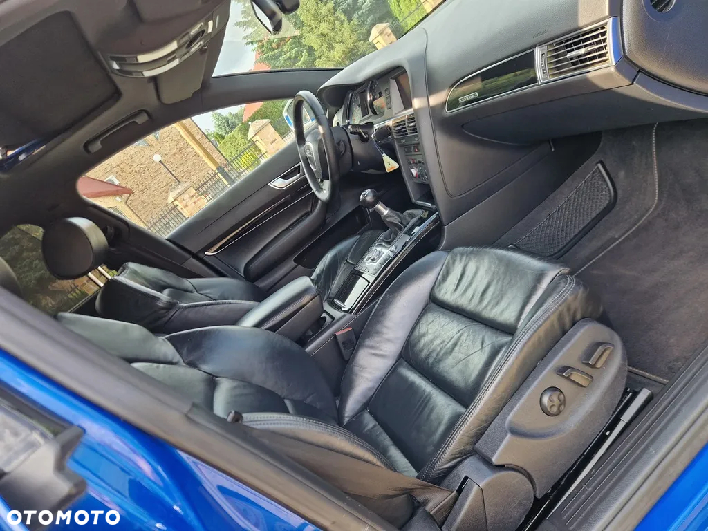 Audi A6 Avant 2.4 quattro - 8