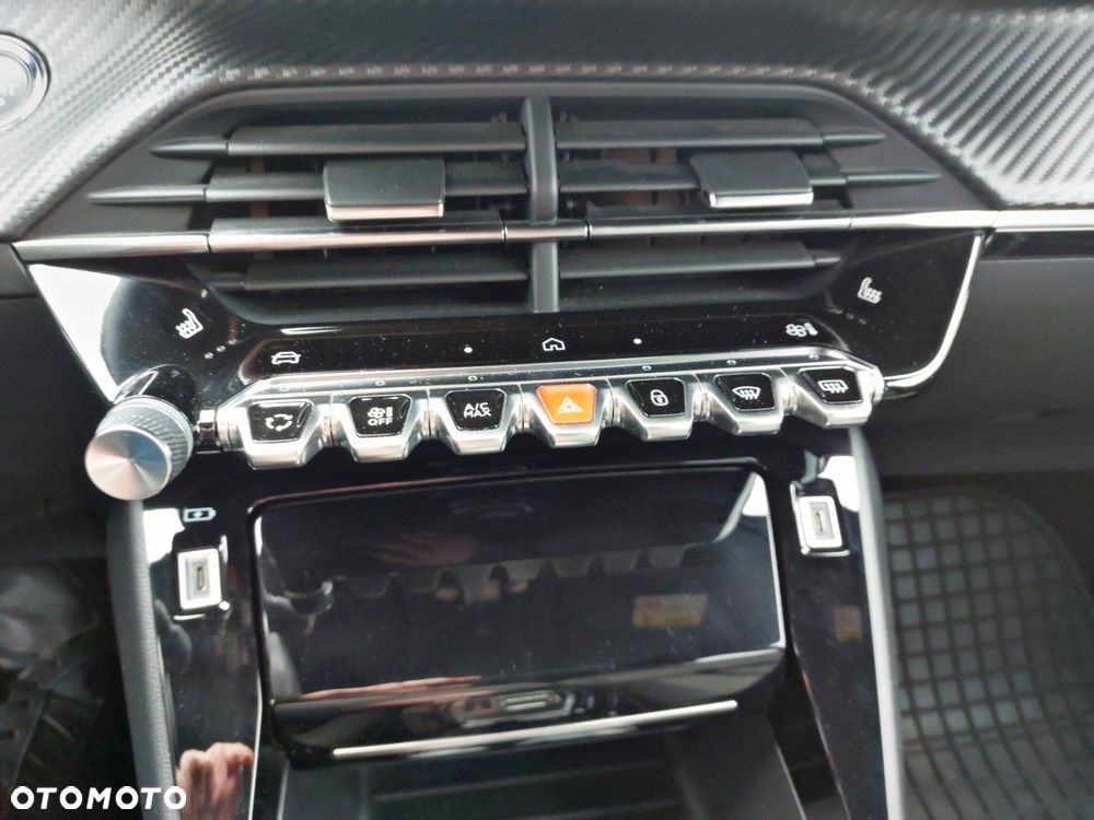 Peugeot 2008 1.2 PureTech Allure S&S EAT8 - 16