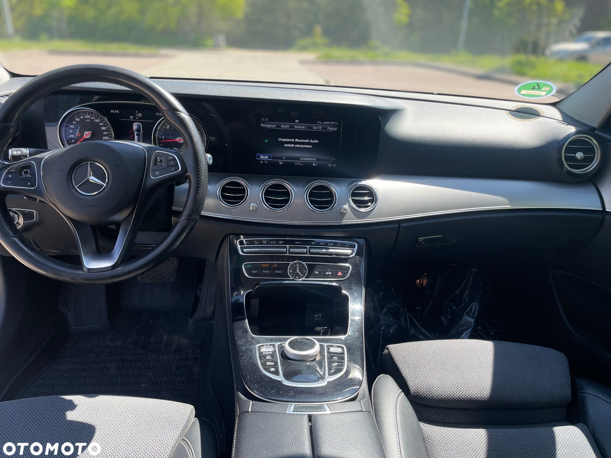 Mercedes-Benz Klasa E 220 d T 9G-TRONIC - 13
