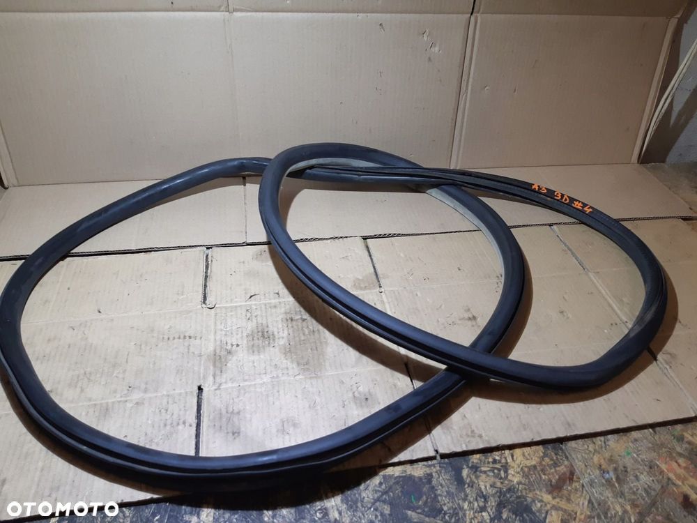 AUDI A3 8P 3D USZCZELKA DRZWI LEWE PRZEDNIE LEWY PRZÓD 8P3831721J - 7