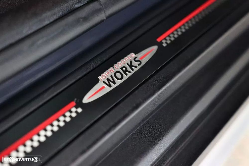 MINI Countryman Cooper SE ALL4 Auto - 13
