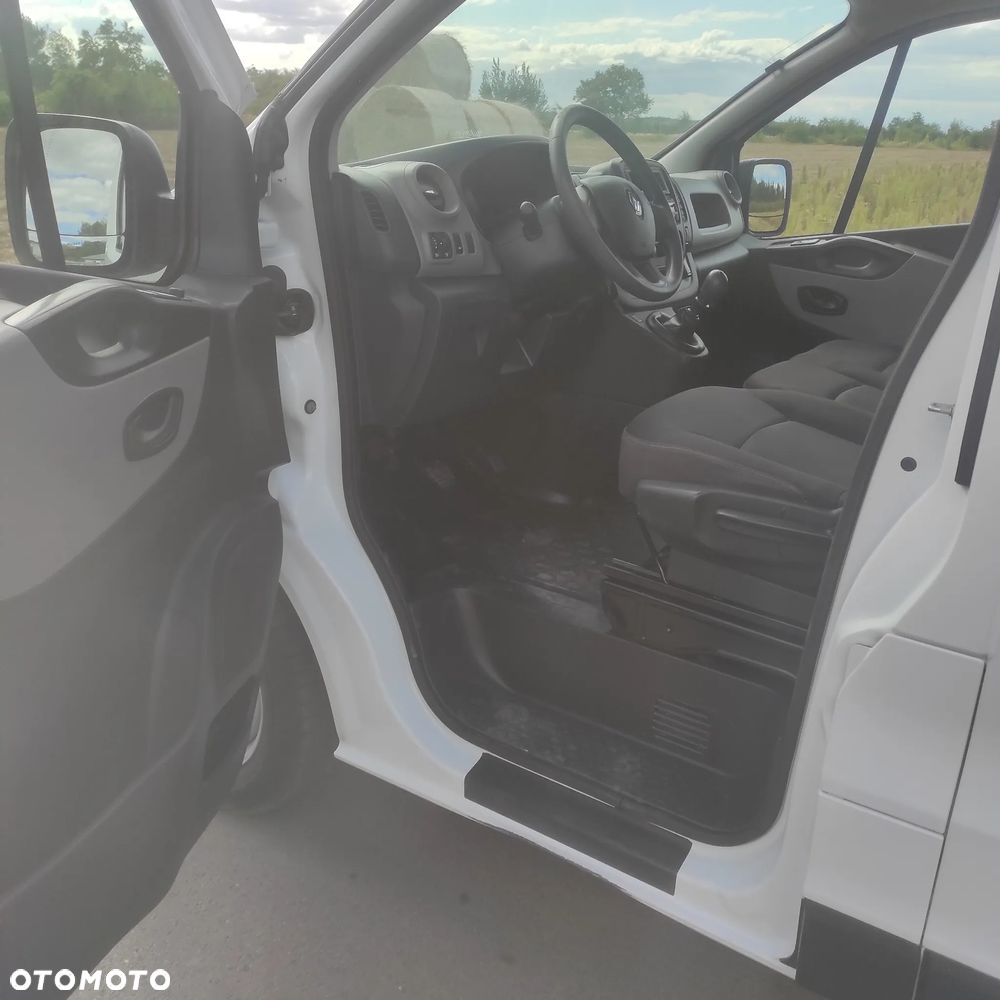 Renault Trafic - 11