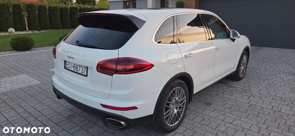 Porsche Cayenne Diesel Platinum Edition - 9