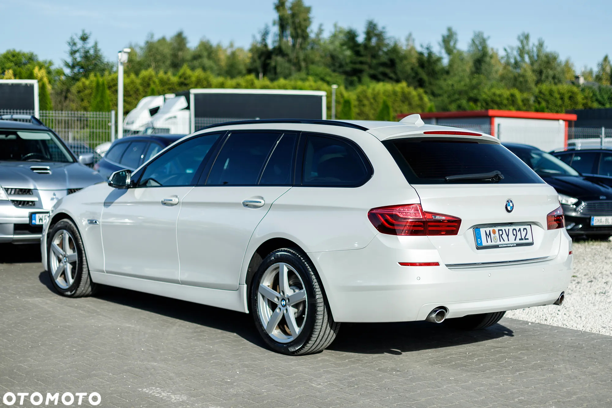 BMW Seria 5 535d xDrive Touring Luxury Line - 14