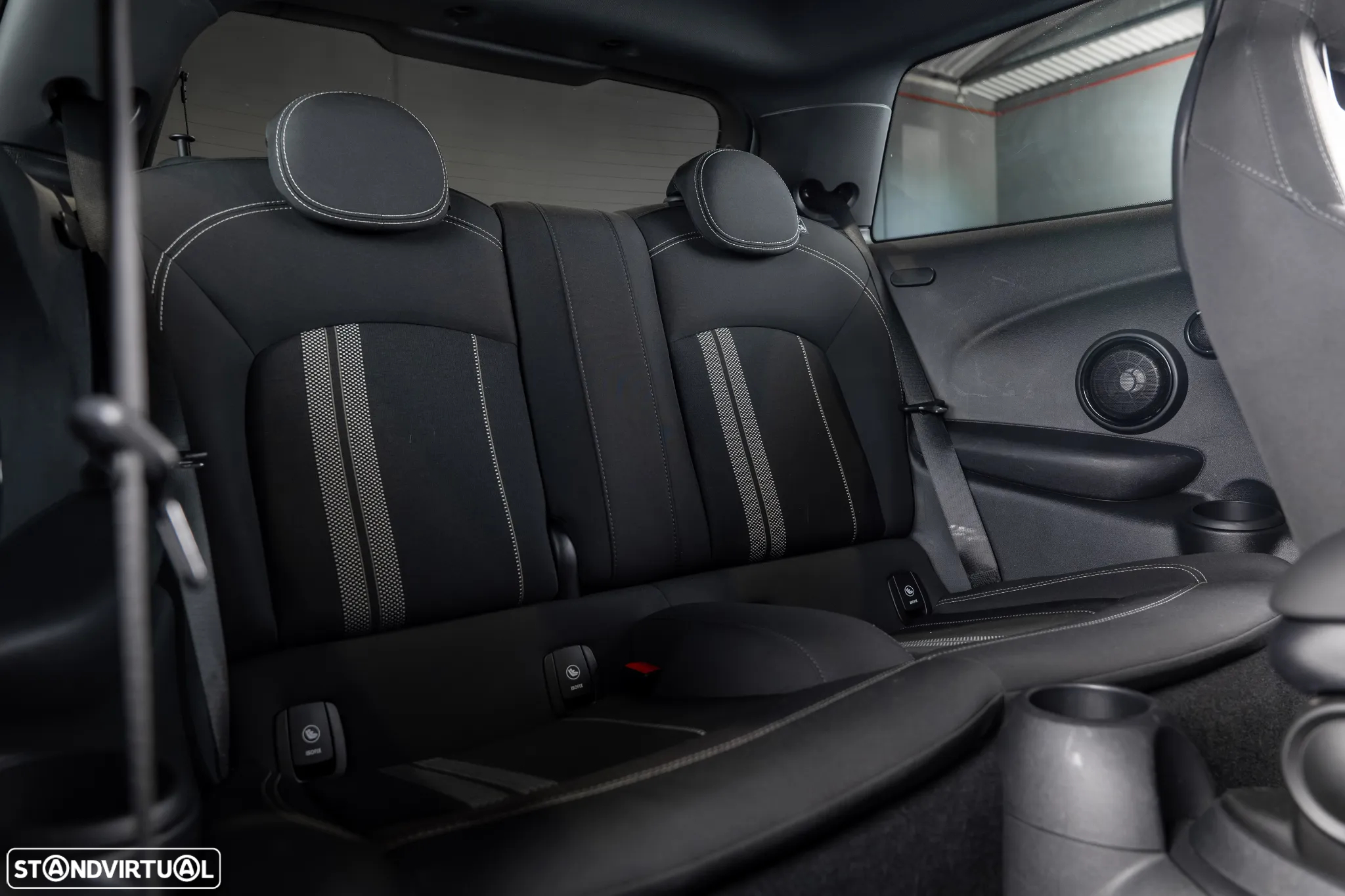 MINI 3 Portas John Cooper Works - 24
