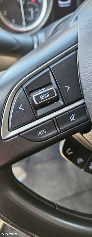 Suzuki Swift 1.2 Premium Plus - 28