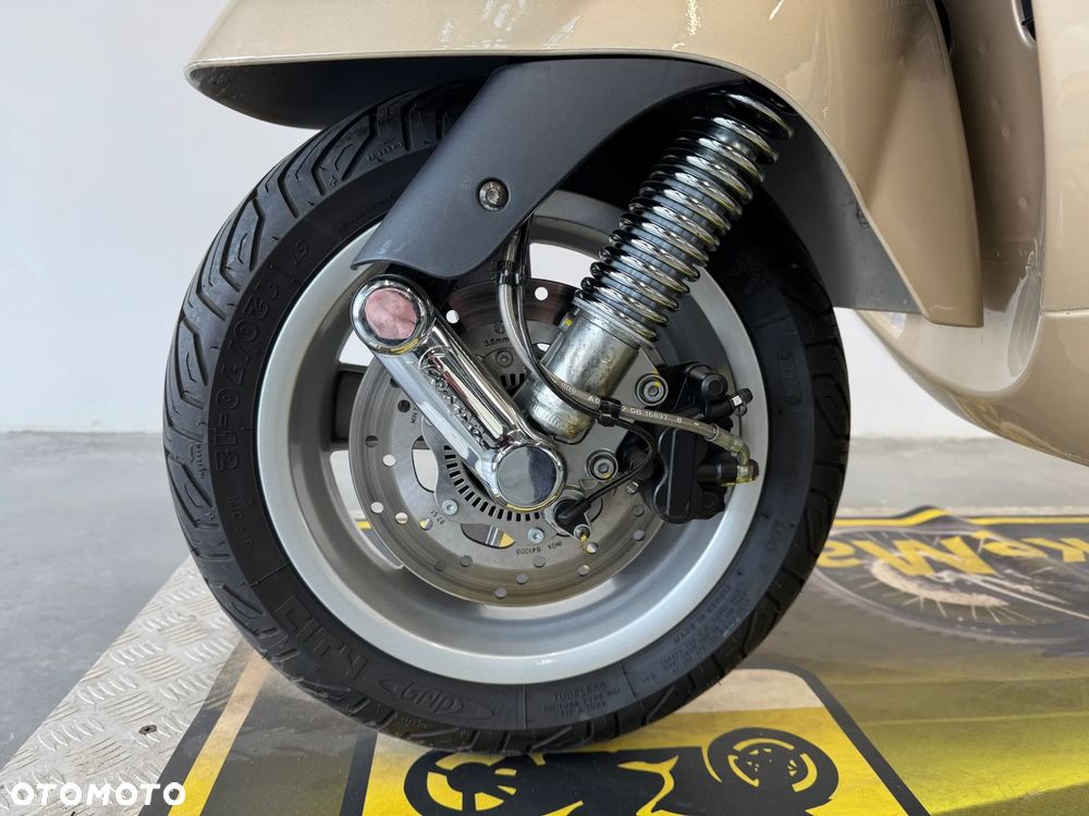 Vespa GTS - 18