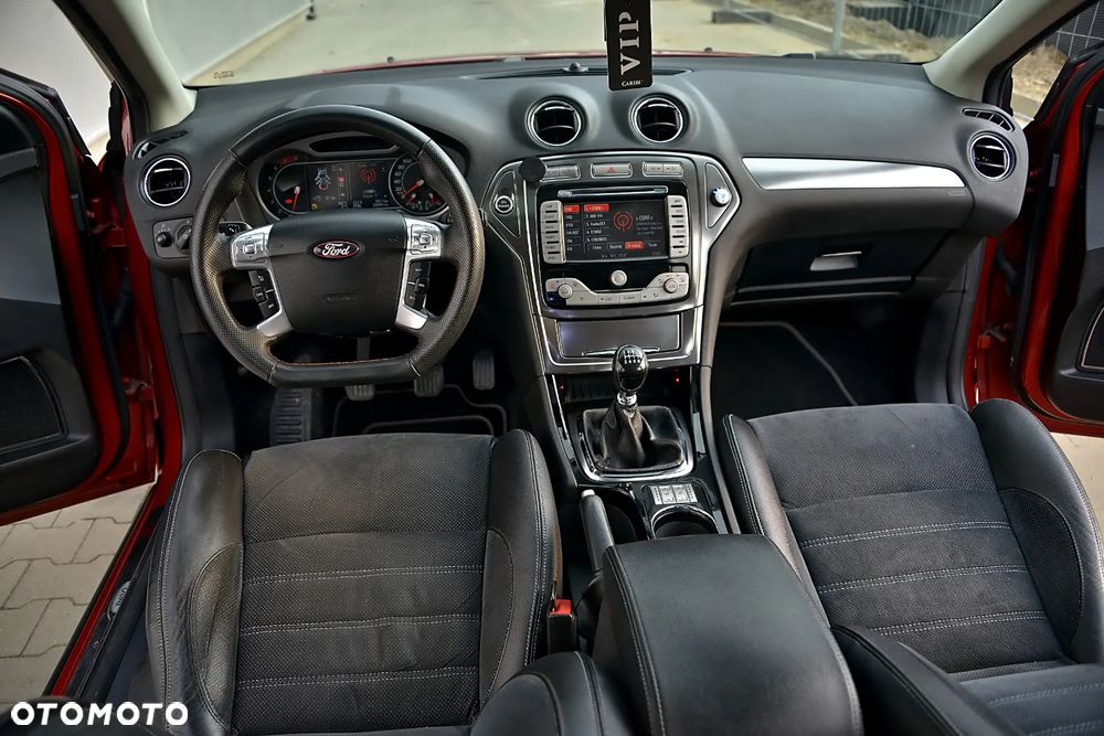 Ford Mondeo 2.5 Titanium X - 33