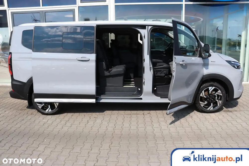 Ford Tourneo Custom 2026 photo 4