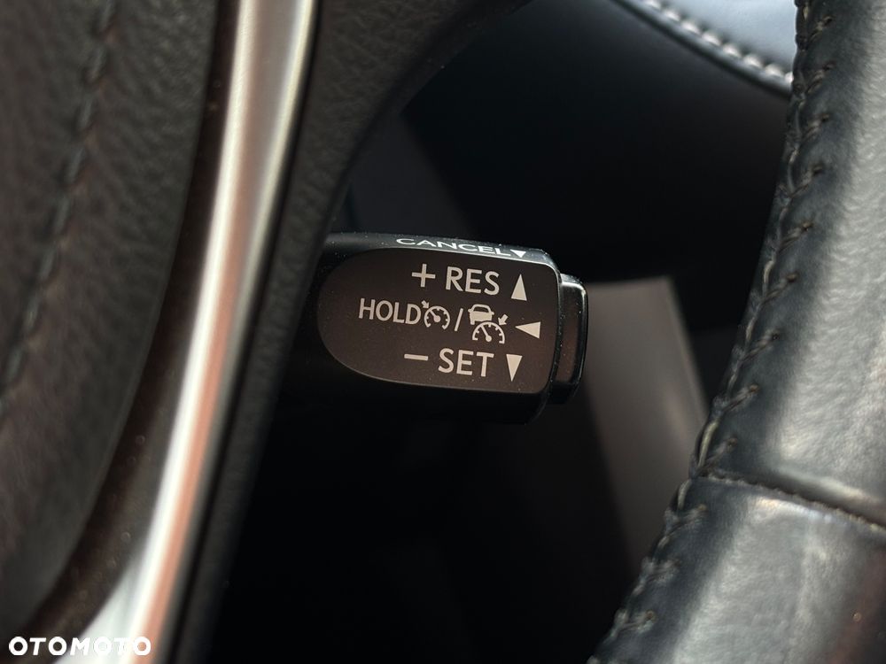 Toyota RAV4 Hybrid Premium 4x4 - 13