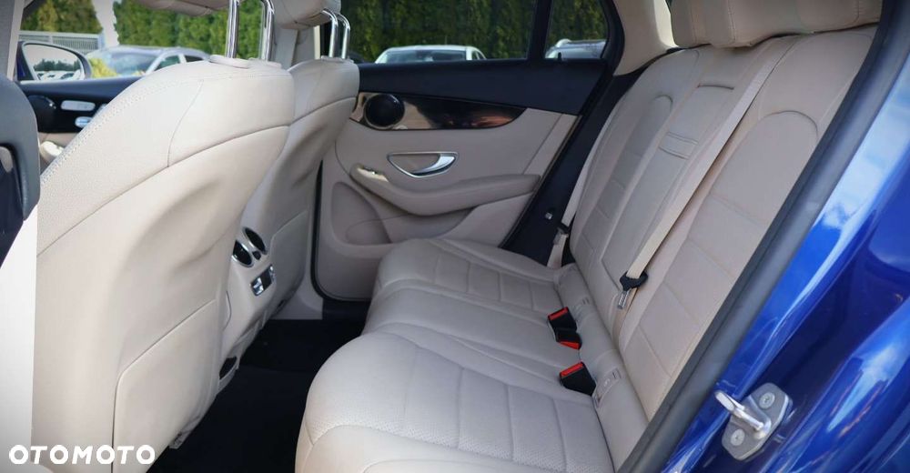 Mercedes-Benz GLC - 18
