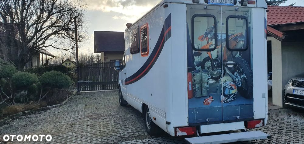 Mercedes-Benz Sprinter - 3