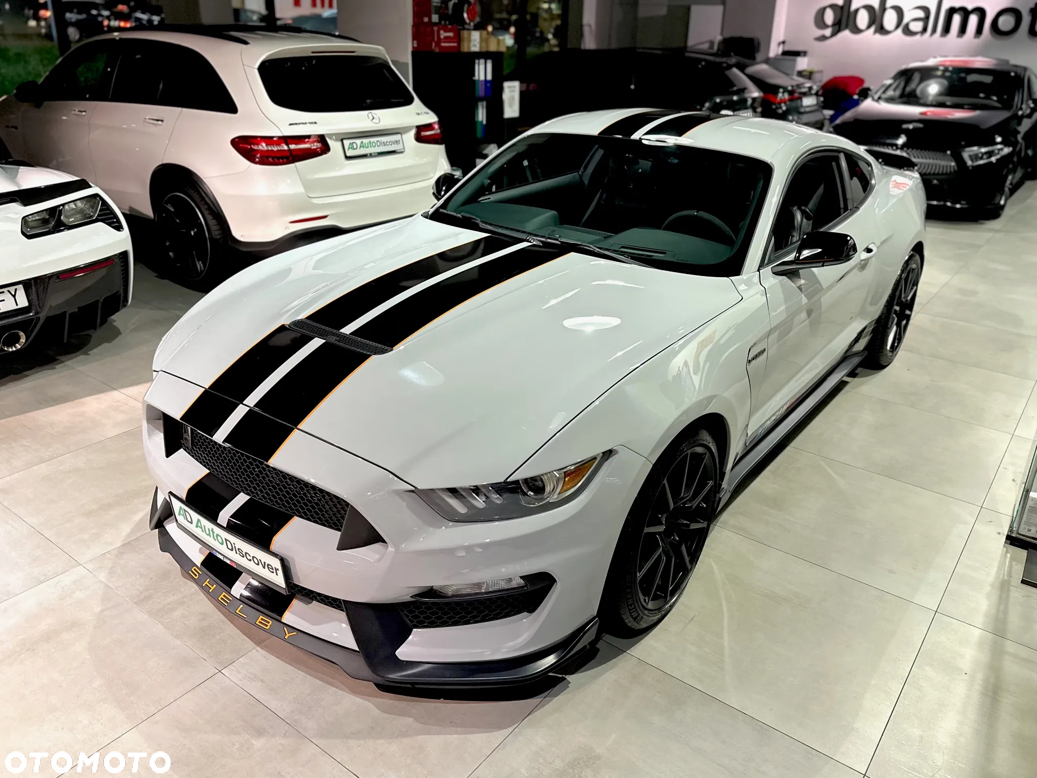 Ford Mustang - 6