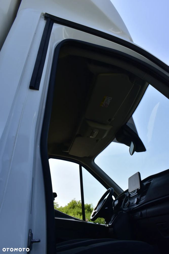 Ford Transit - 21