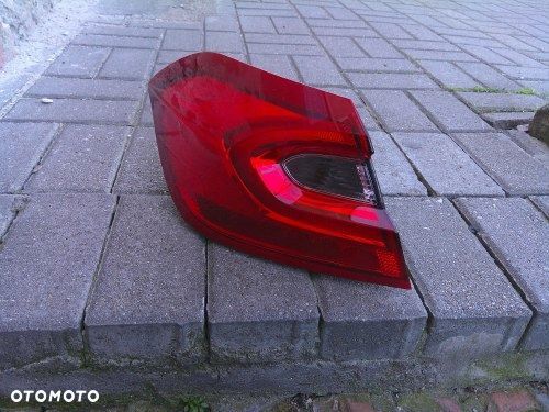 FORD FIESTA MK8 LED LEWA TYLNA LAMPA ORYGINAŁ - 2