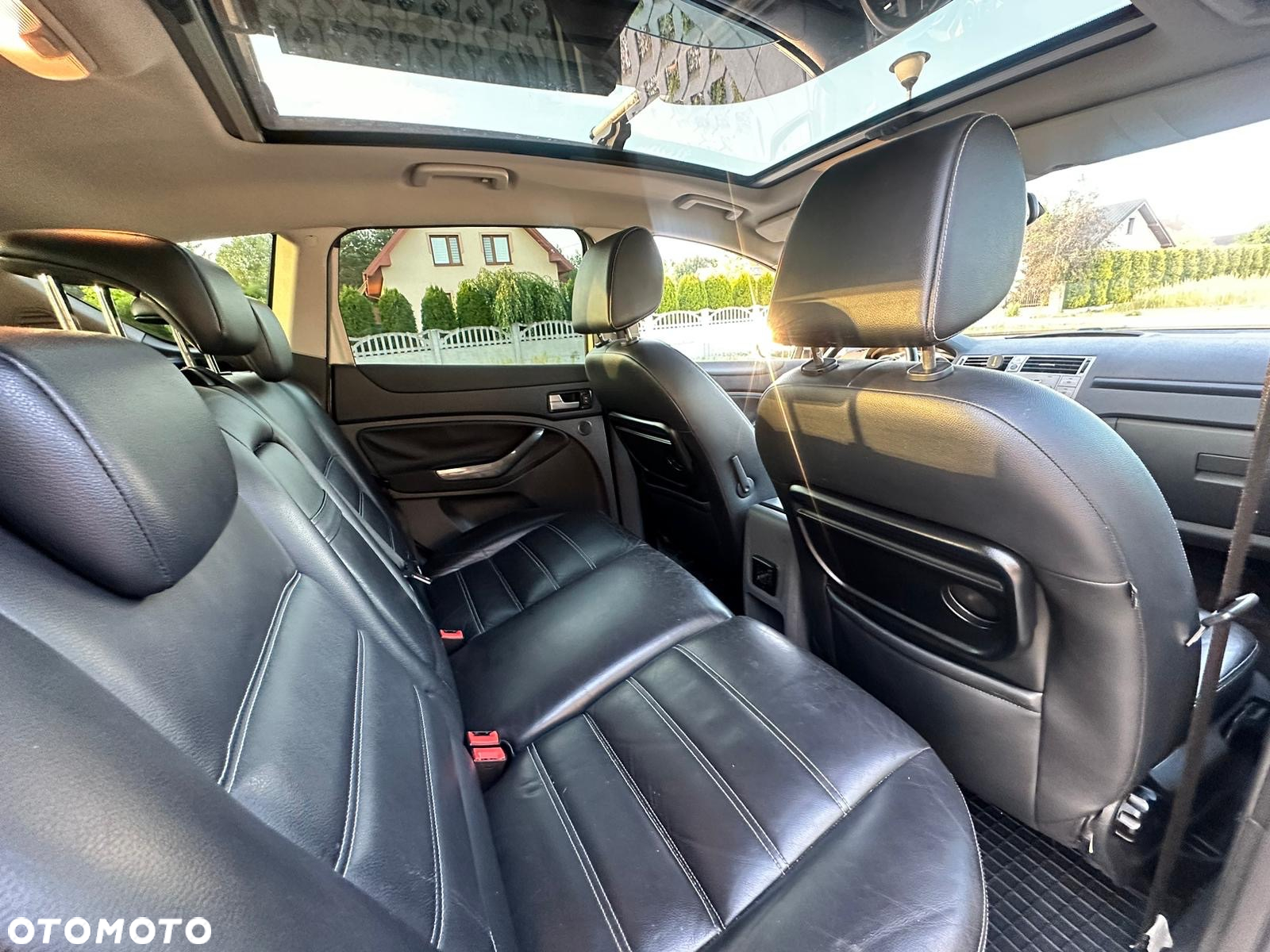 Ford Kuga - 15