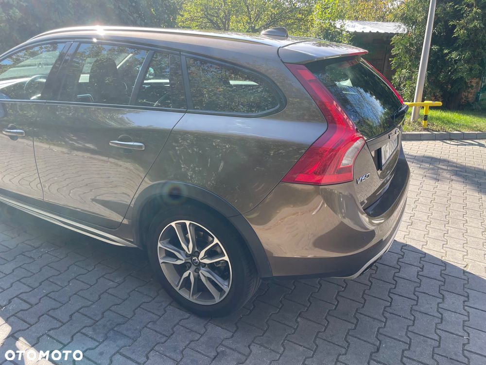 Volvo V60 Cross Country T5 AWD Summum - 7