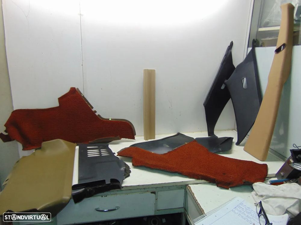 Mercedes W123 Guarnições/Resguardo - 1