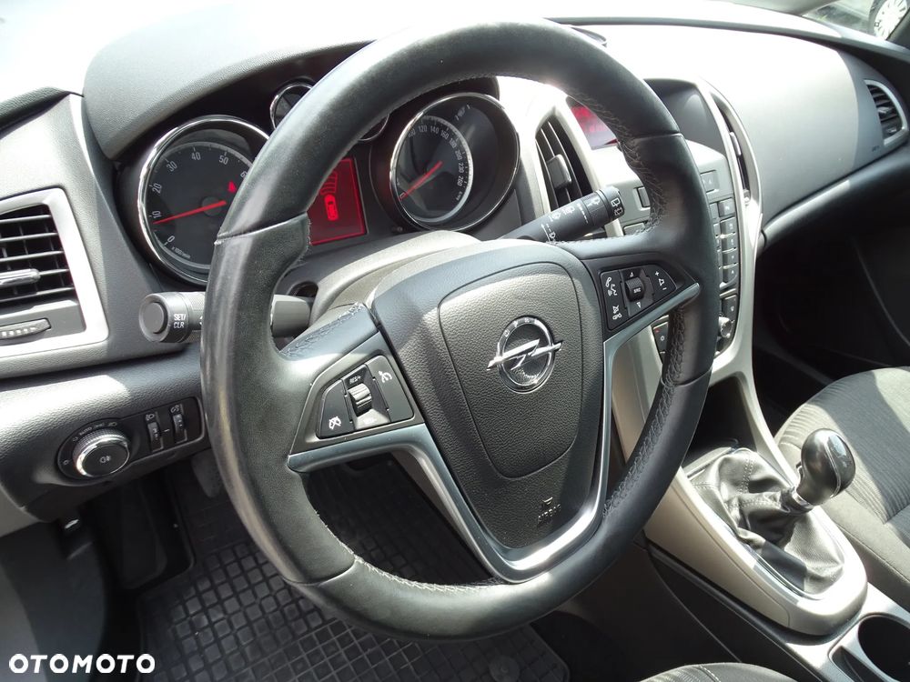 Opel Astra 1.4 Turbo Style - 27