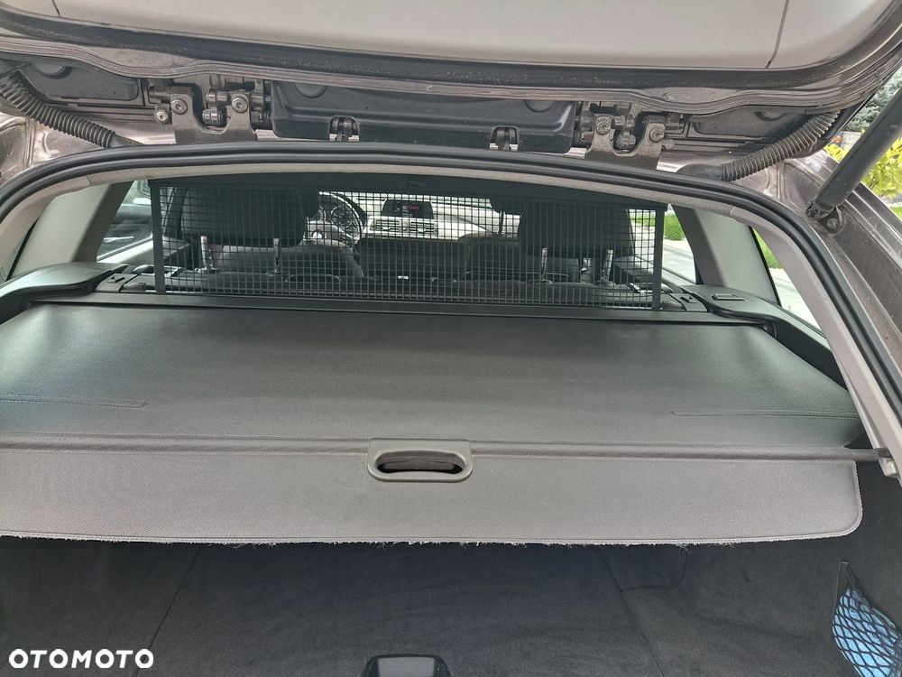 BMW Seria 3 316d - 17