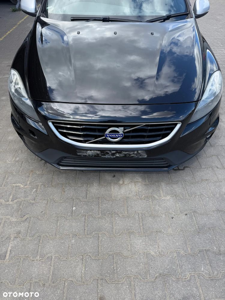 VOLVO V40 II 2014 ROK 717-46 MASKA KOMPLETNA Z ZAWIASAMI - 1