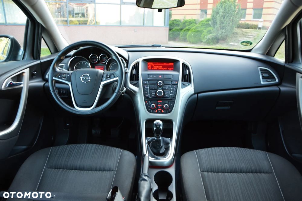 Opel Astra 1.6 Enjoy - 28