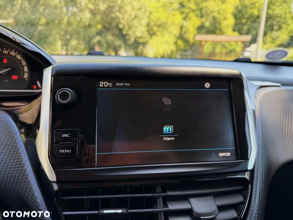 Peugeot 2008 PureTech 130 Stop&Start EAT6 Allure - 28