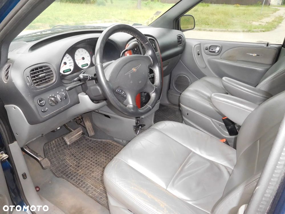 Chrysler Voyager 3.3 LX - 5