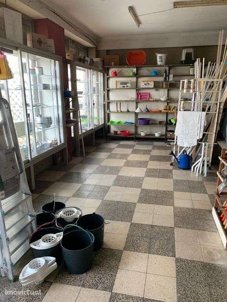 TRESPASSE Loja de Bazar de Utilidades e Ferramentas - Grande imagem: 4/10