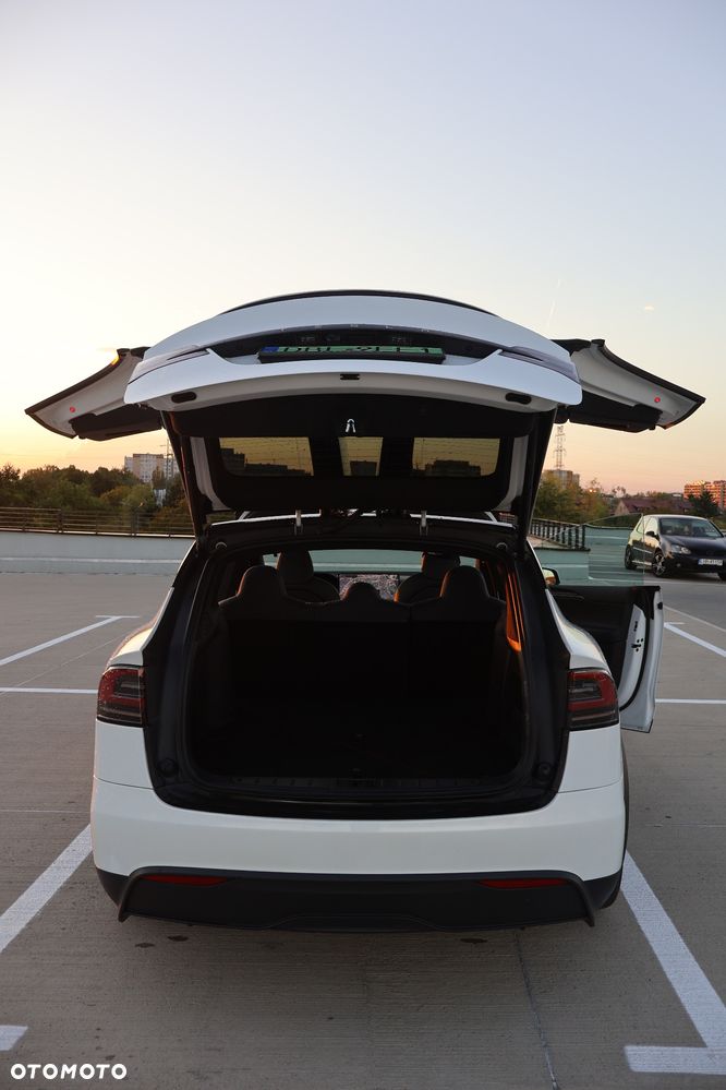 Tesla Model X Long Range AWD - 11