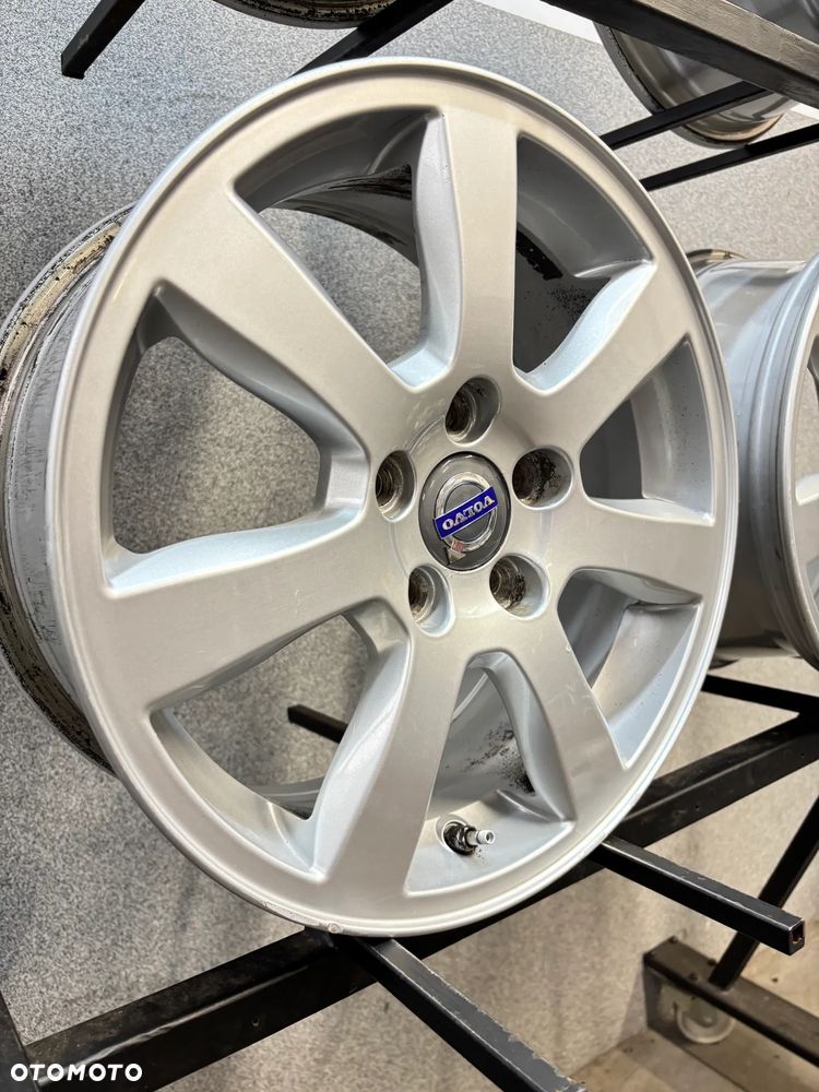 4 Felgi Alu. Volvo V70, V60, S60, V40, V50, 16" 31381194 Silver - 17