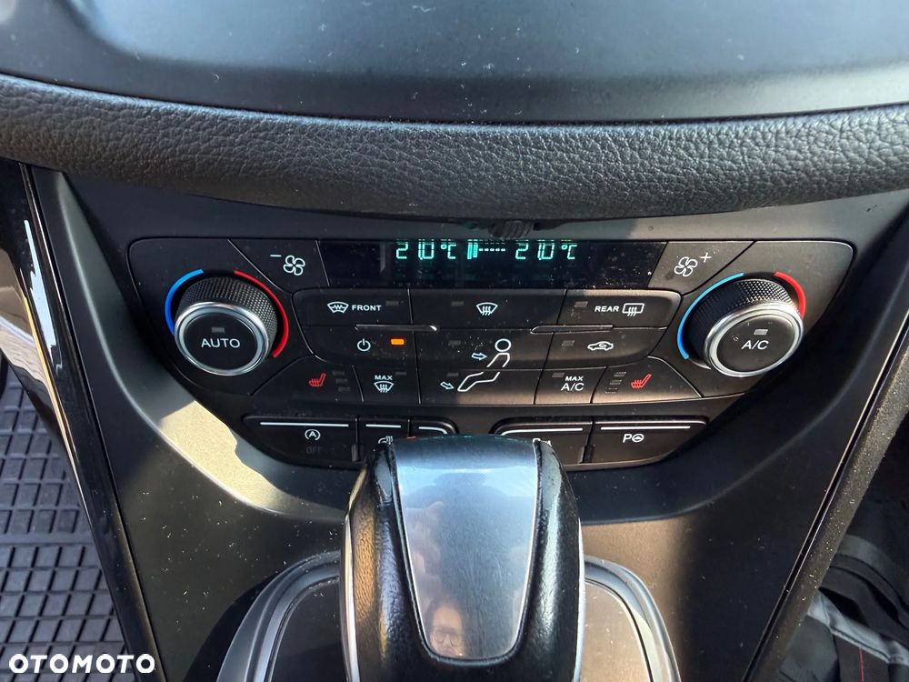 Ford Kuga 2.0 TDCi AWD ST-Line - 27