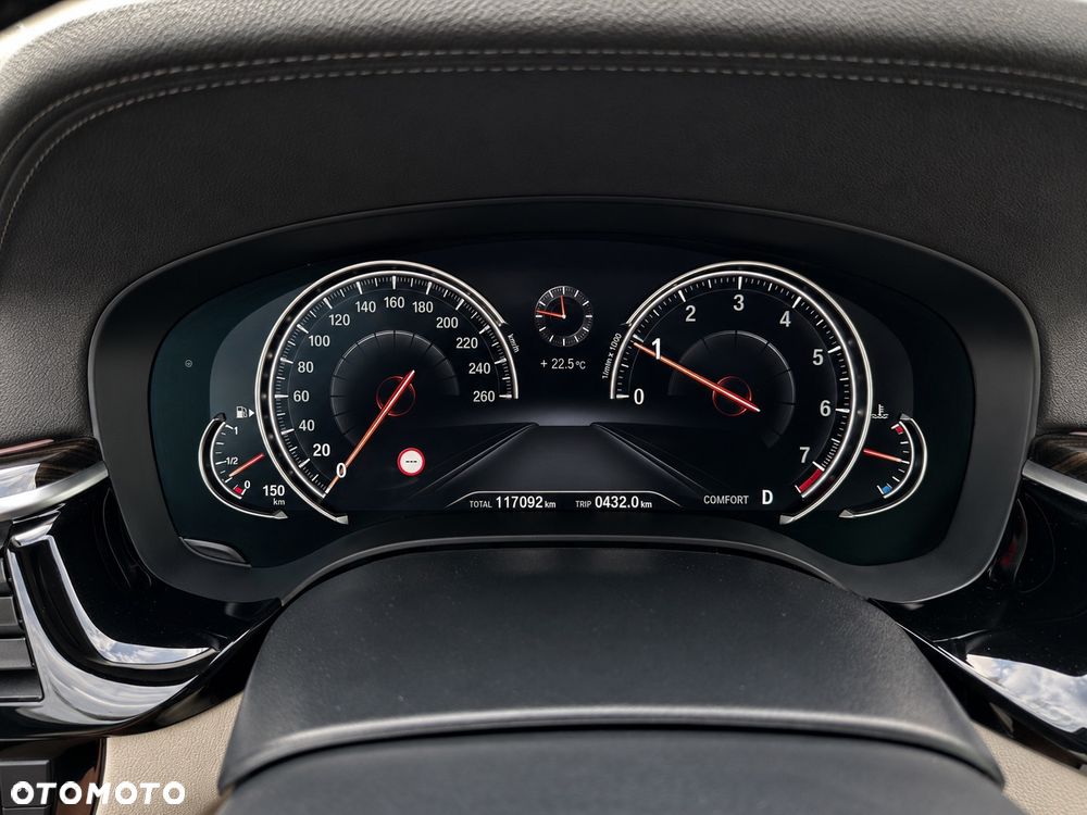 BMW Seria 5 540i Luxury Line sport - 19